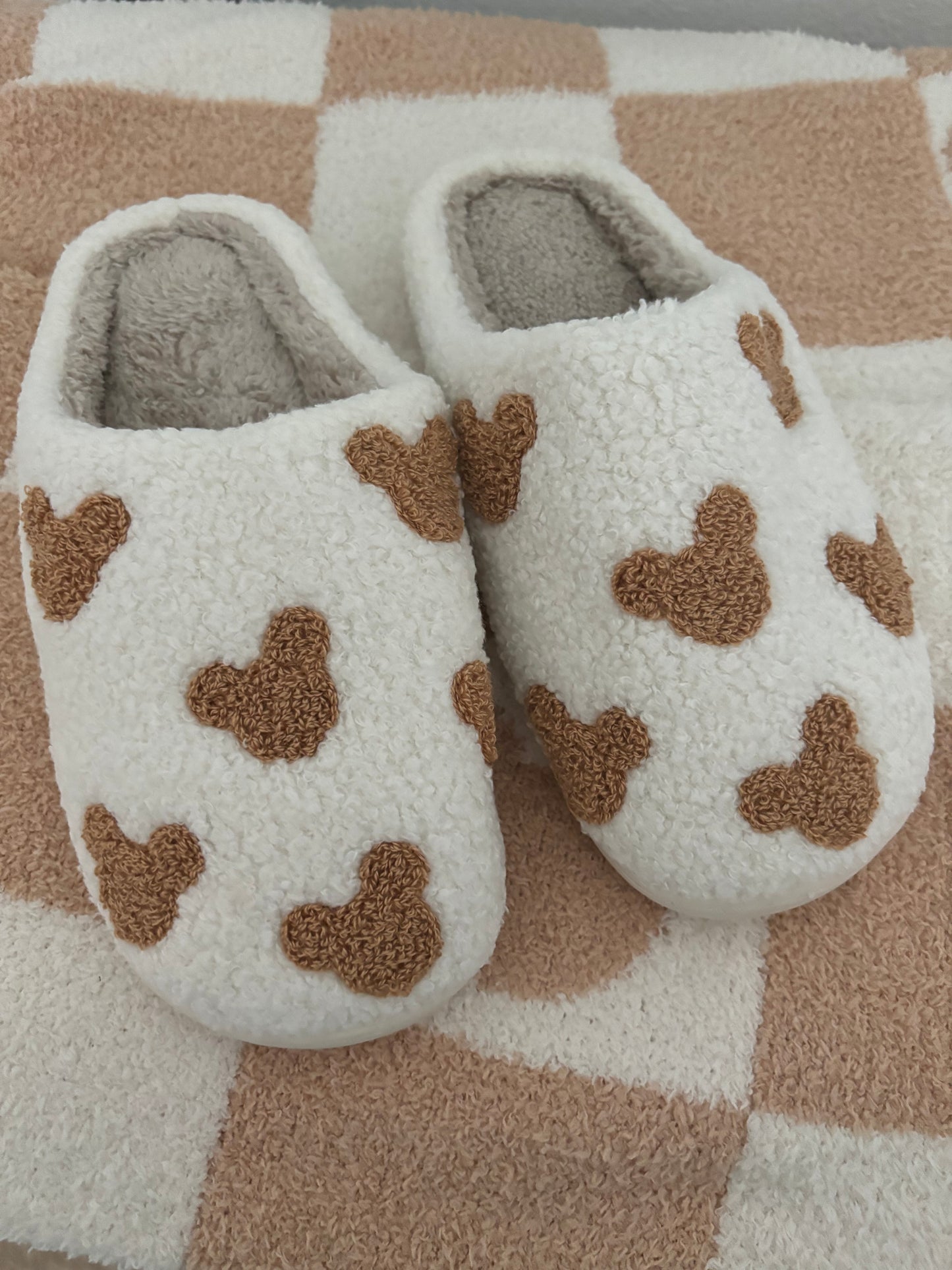 Magical Mickey Slippers - Beige/White