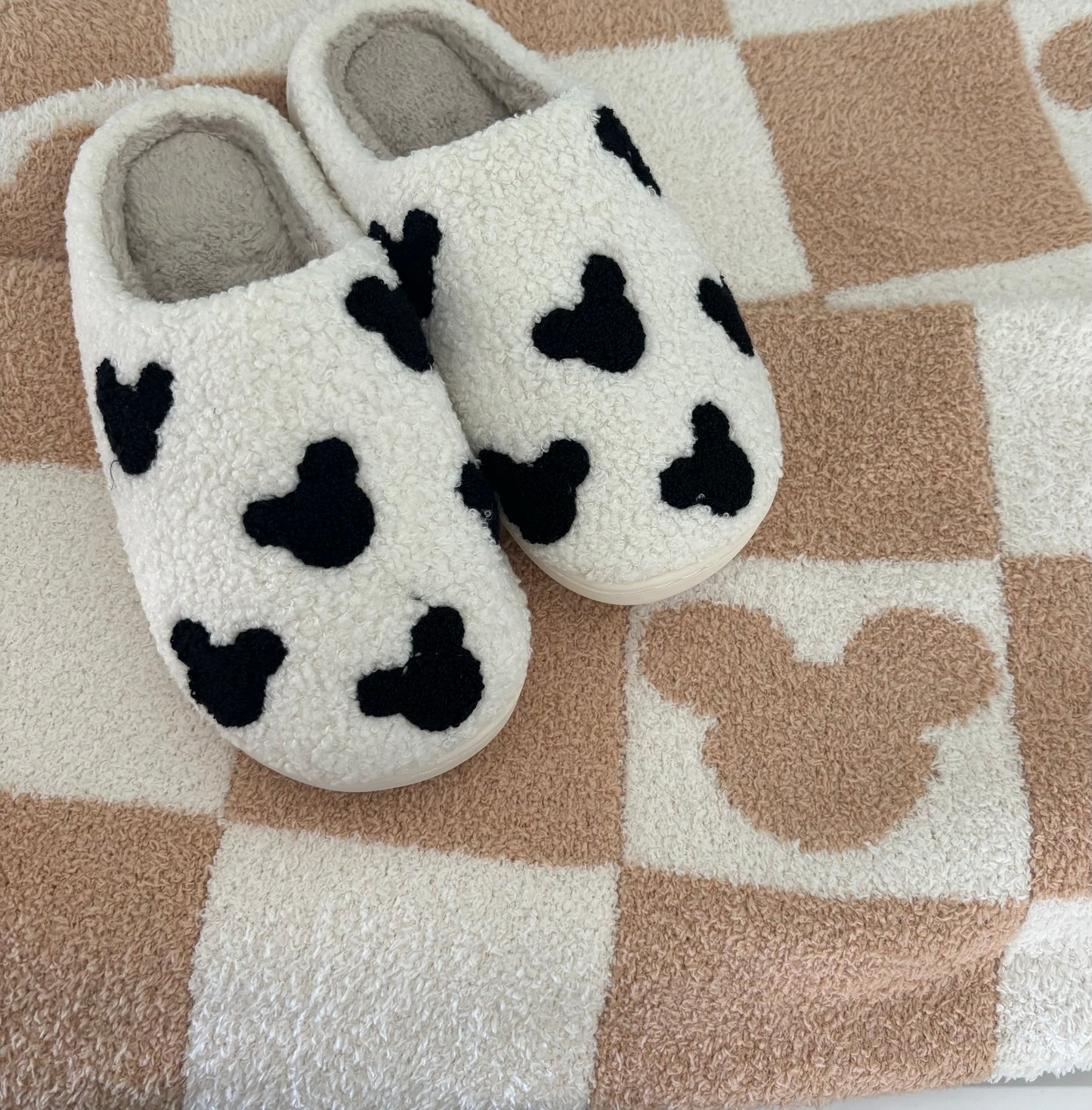 Magical Mickey Slippers - Black/White